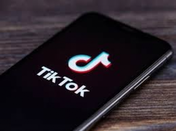 [會員限定] 9月15日 一天 10 分鐘，迎戰新聞法文： 閱讀、聽力、語彙一起加強 - 第六回：TikTok 是如何成為下載 流量最高的應用程式